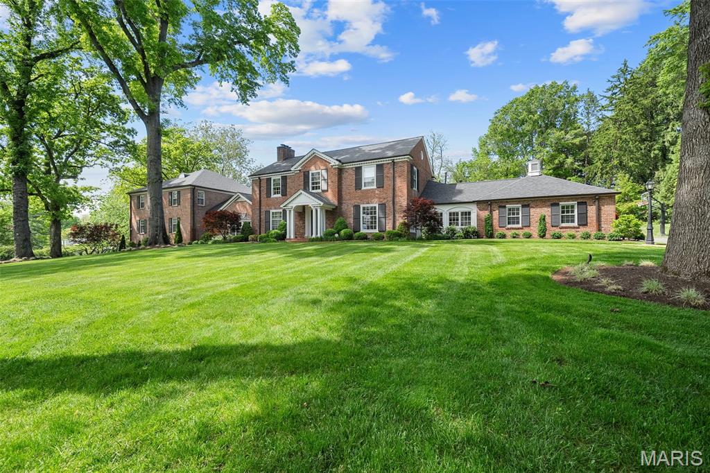 7 Greenbriar Drive
