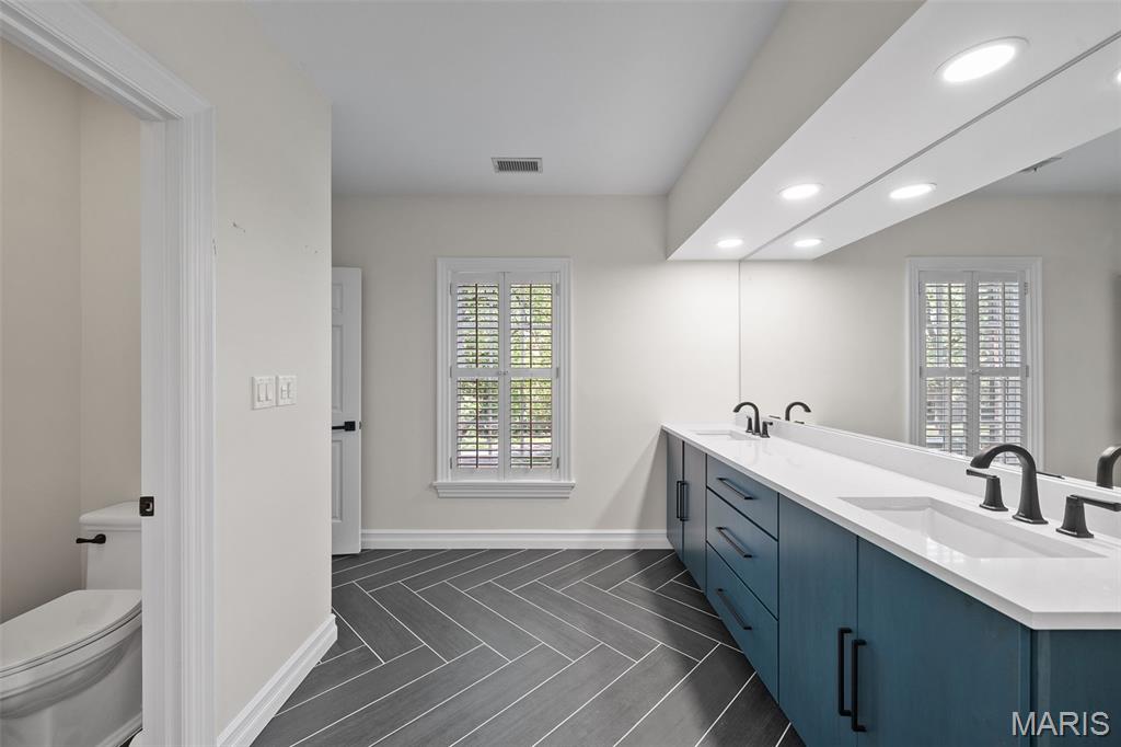 7 Greenbriar Drive