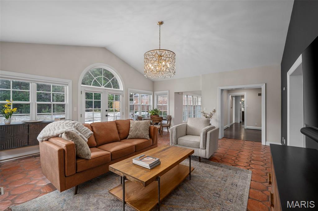 7 Greenbriar Drive