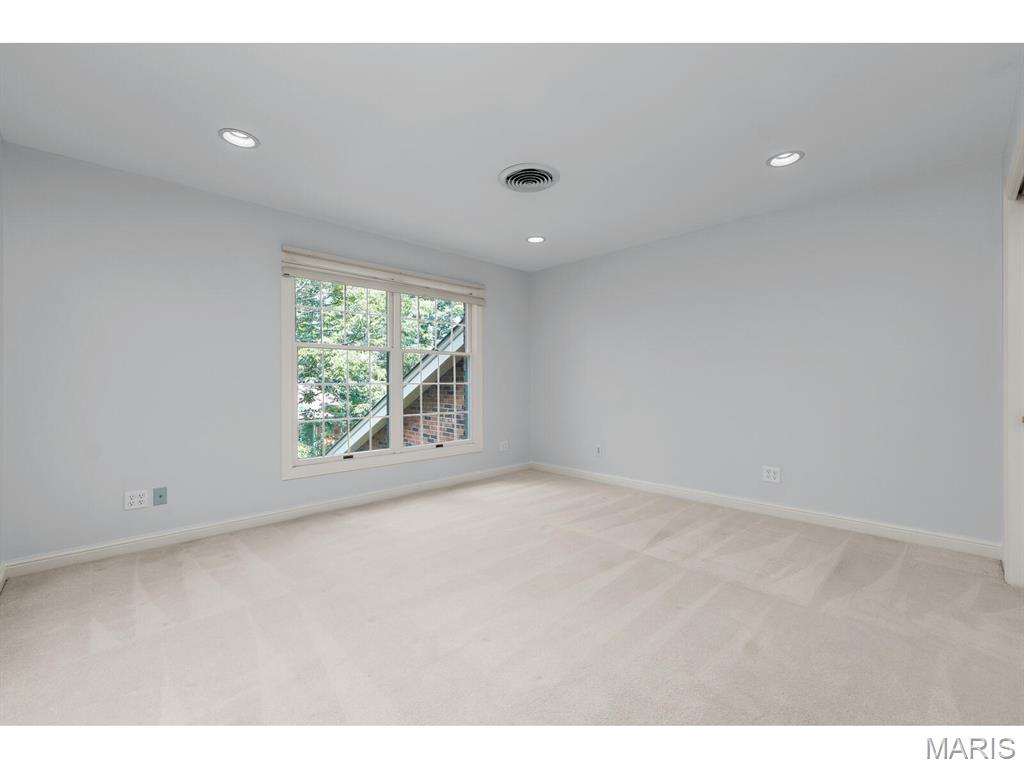 13325 Fairfield Square Drive