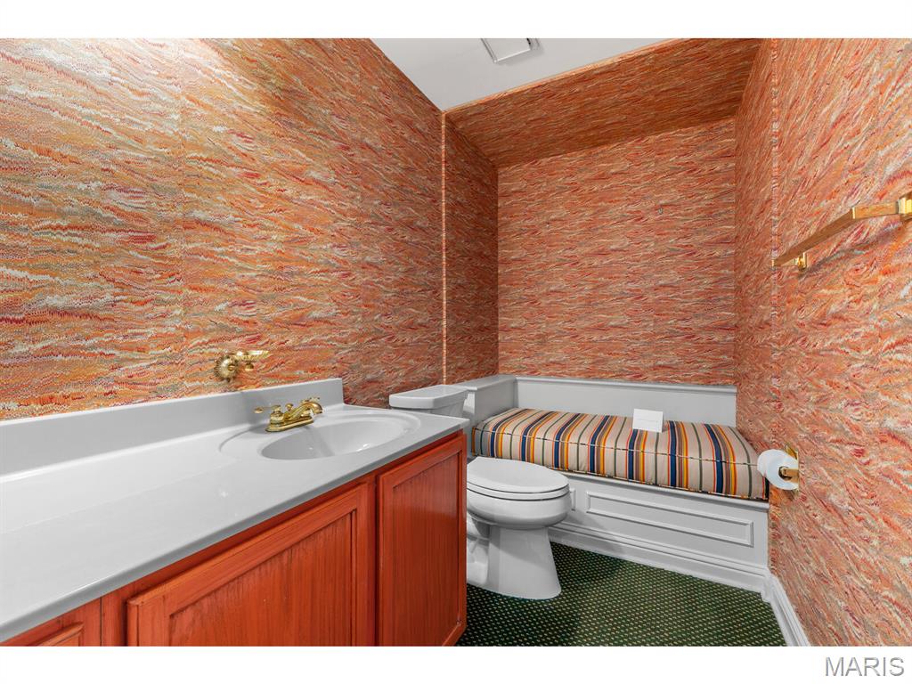 13325 Fairfield Square Drive