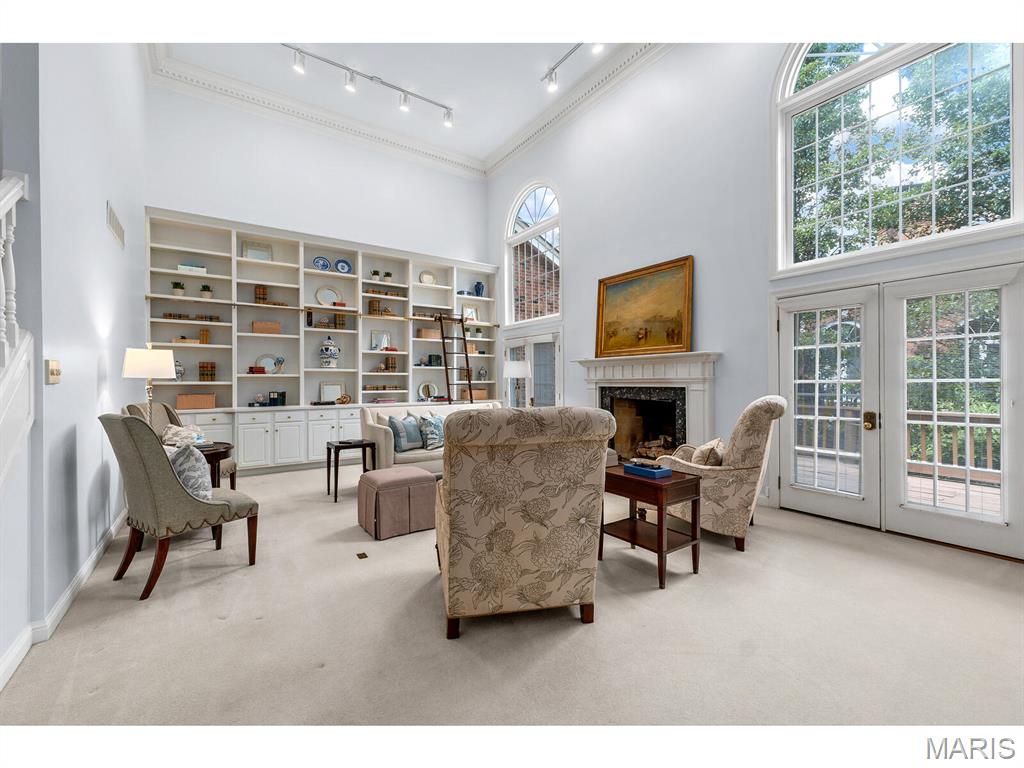 13325 Fairfield Square Drive