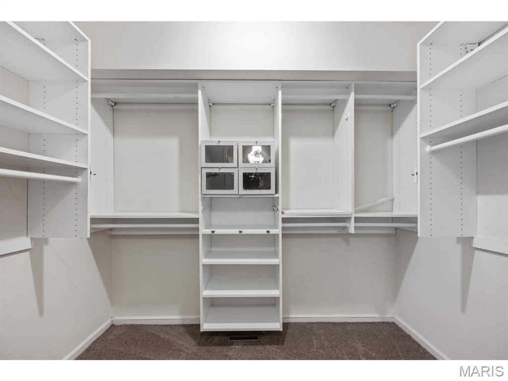 710 S Hanley Road Unit: 10A
