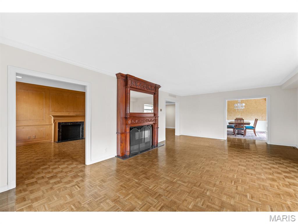 710 S Hanley Road Unit: 10A