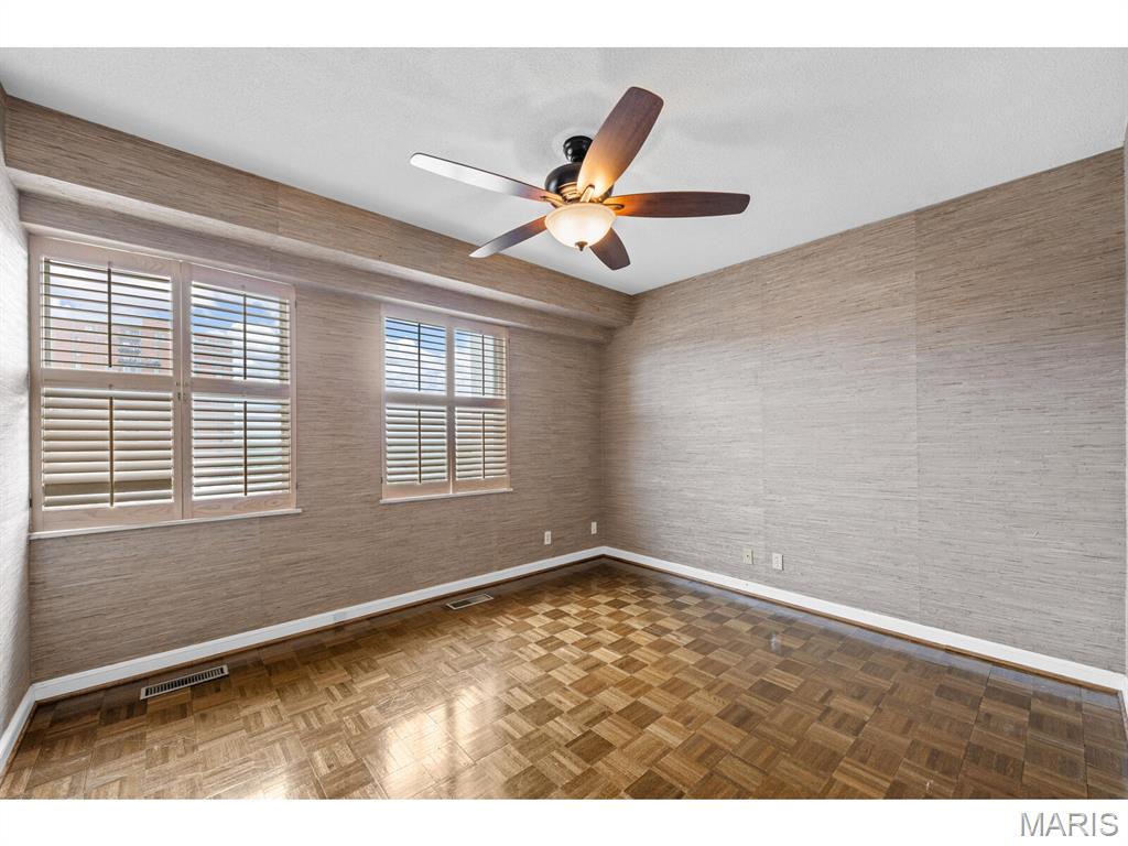 710 S Hanley Road Unit: 10A