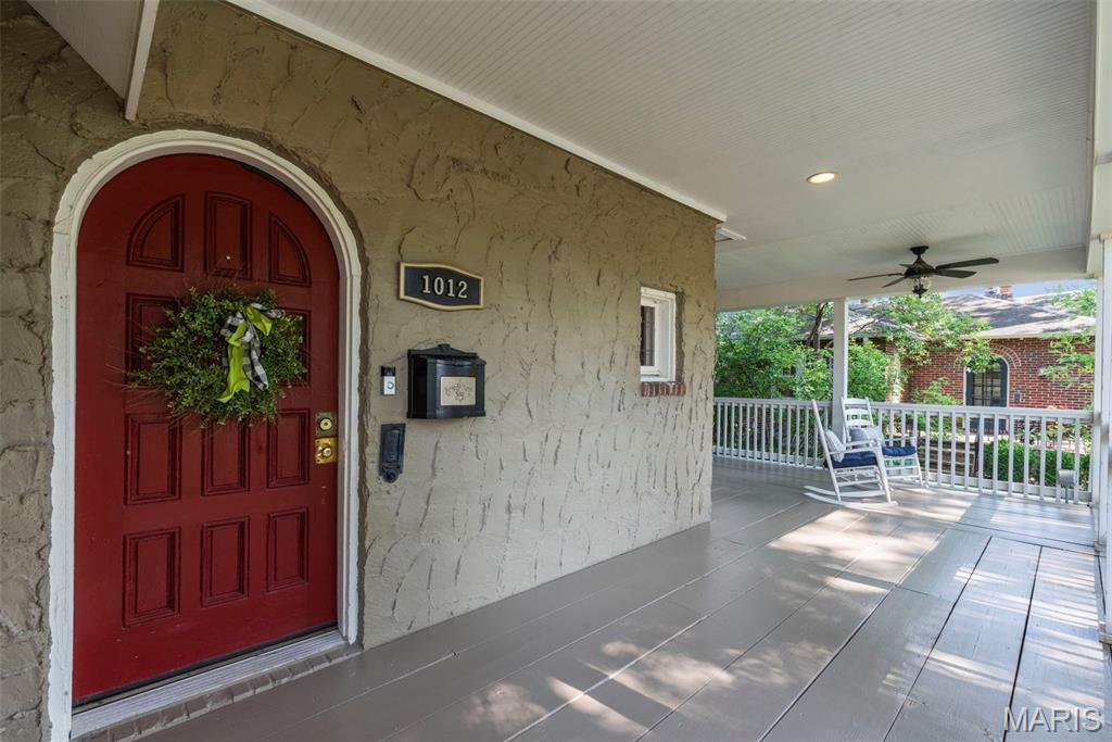 1012 N Taylor Avenue