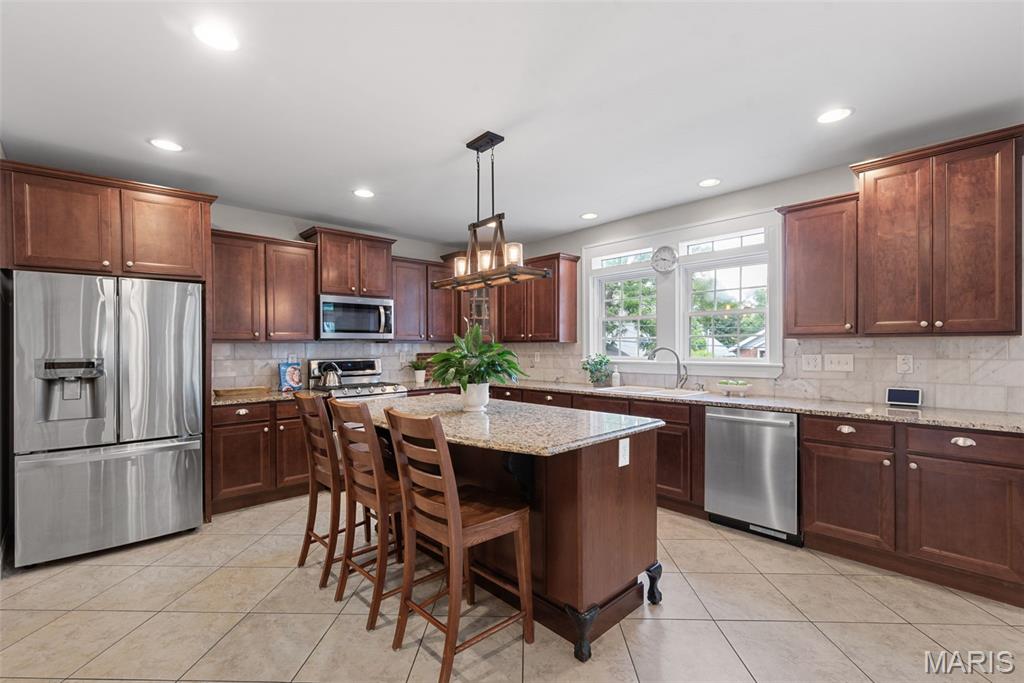 1012 N Taylor Avenue