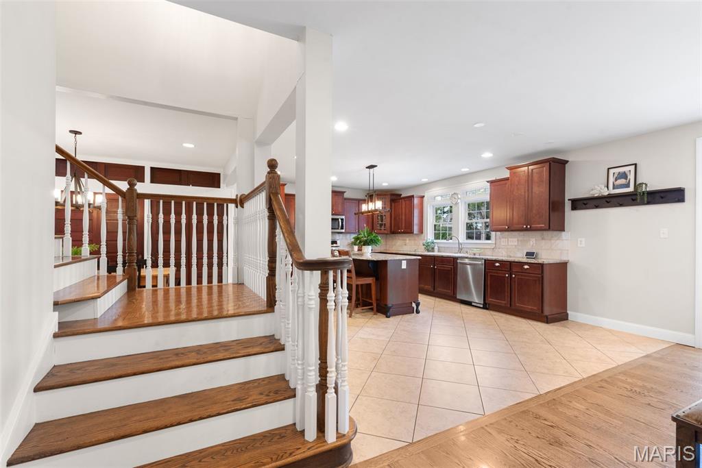 1012 N Taylor Avenue