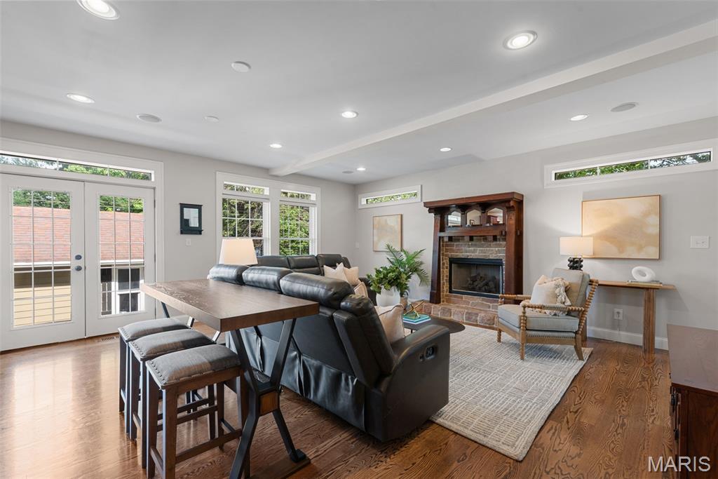 1012 N Taylor Avenue