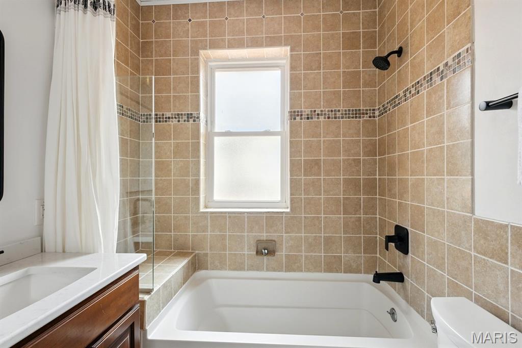 7107 Pershing Avenue