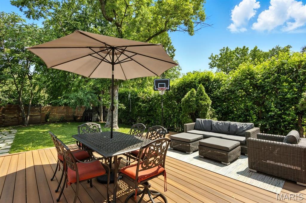 7107 Pershing Avenue