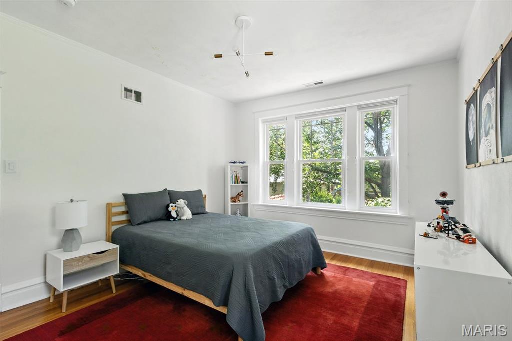 7107 Pershing Avenue