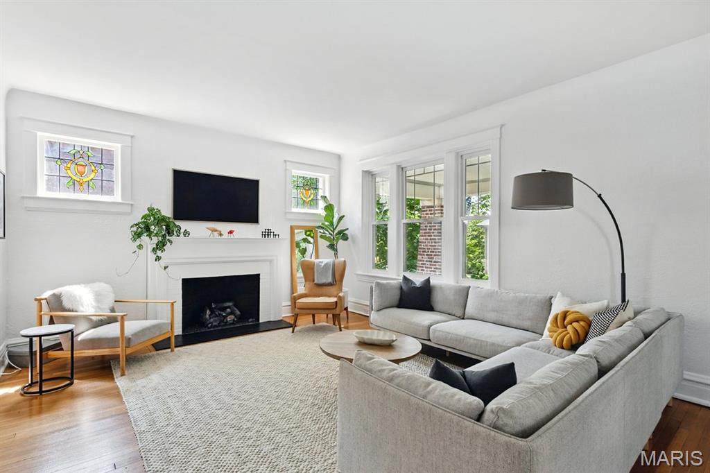 7107 Pershing Avenue