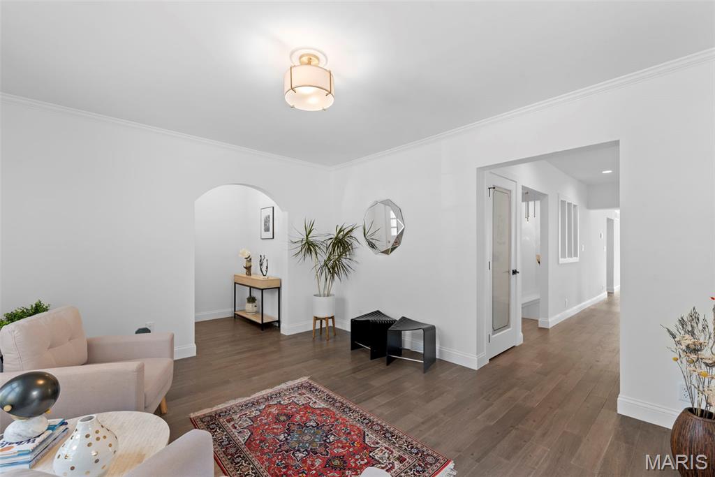 1024 N Taylor Avenue