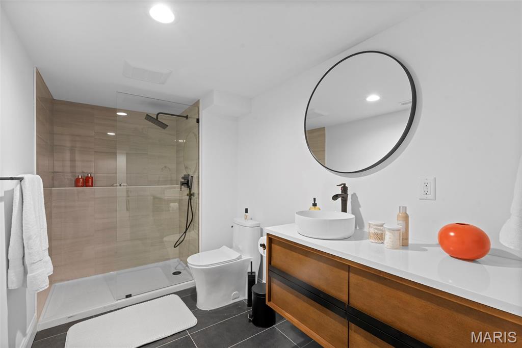 1024 N Taylor Avenue