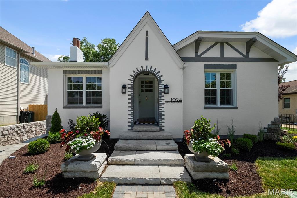 1024 N Taylor Avenue