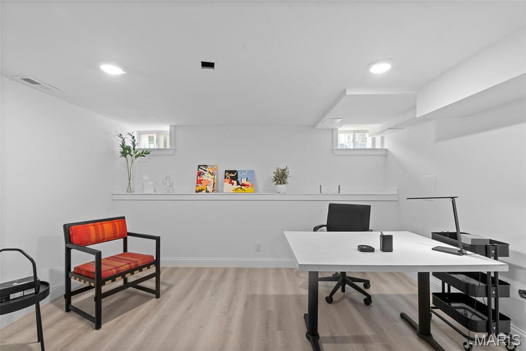 1024 N Taylor Avenue