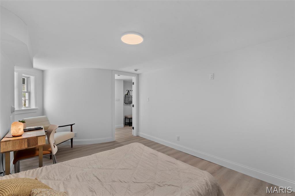 1024 N Taylor Avenue