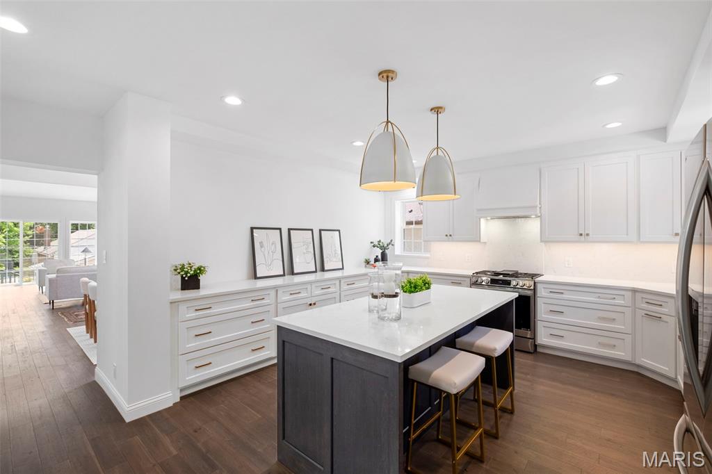 1024 N Taylor Avenue