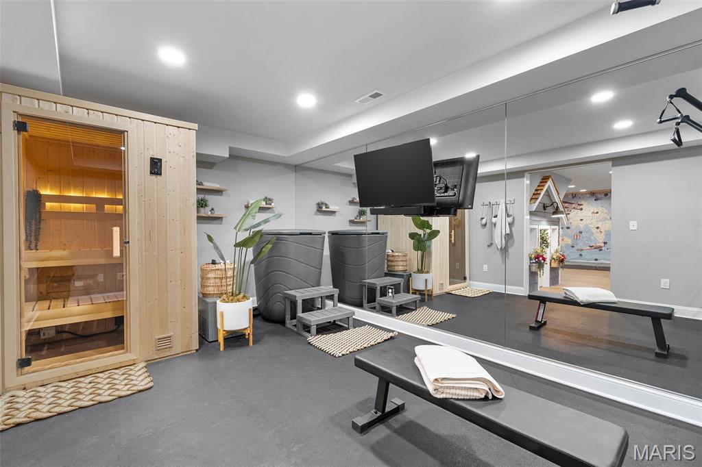 645 N Harrison Avenue