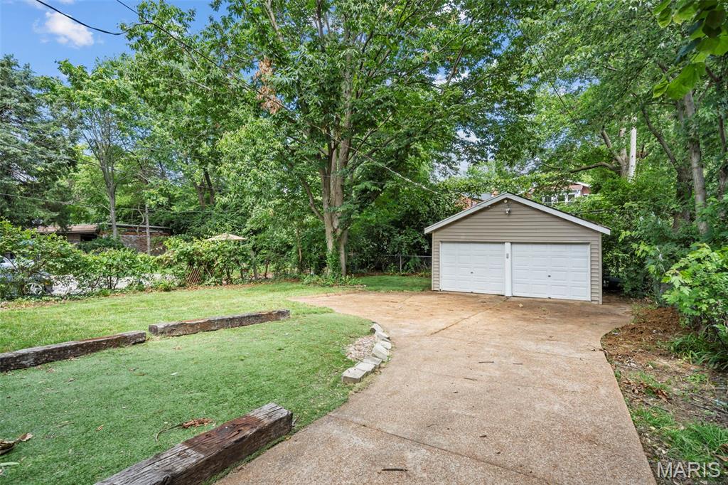 1102 Moorlands Drive