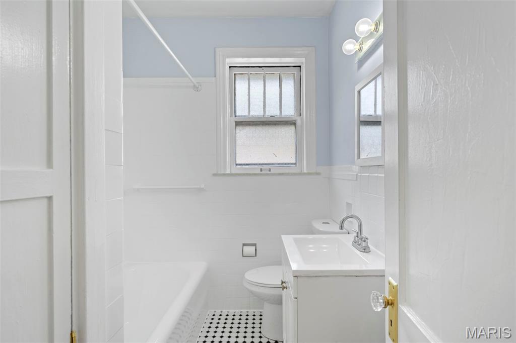 1102 Moorlands Drive