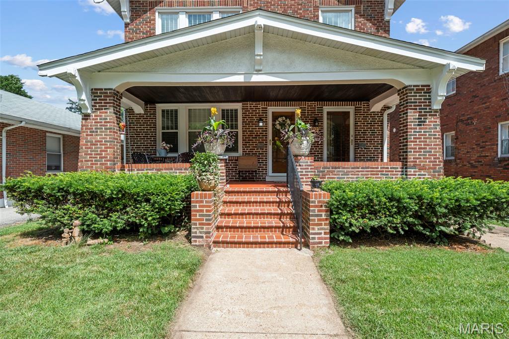 1102 Moorlands Drive