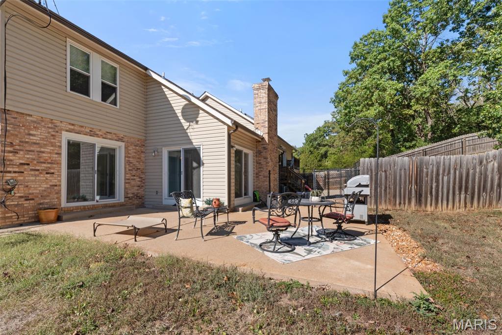 1102 Lakeview Drive