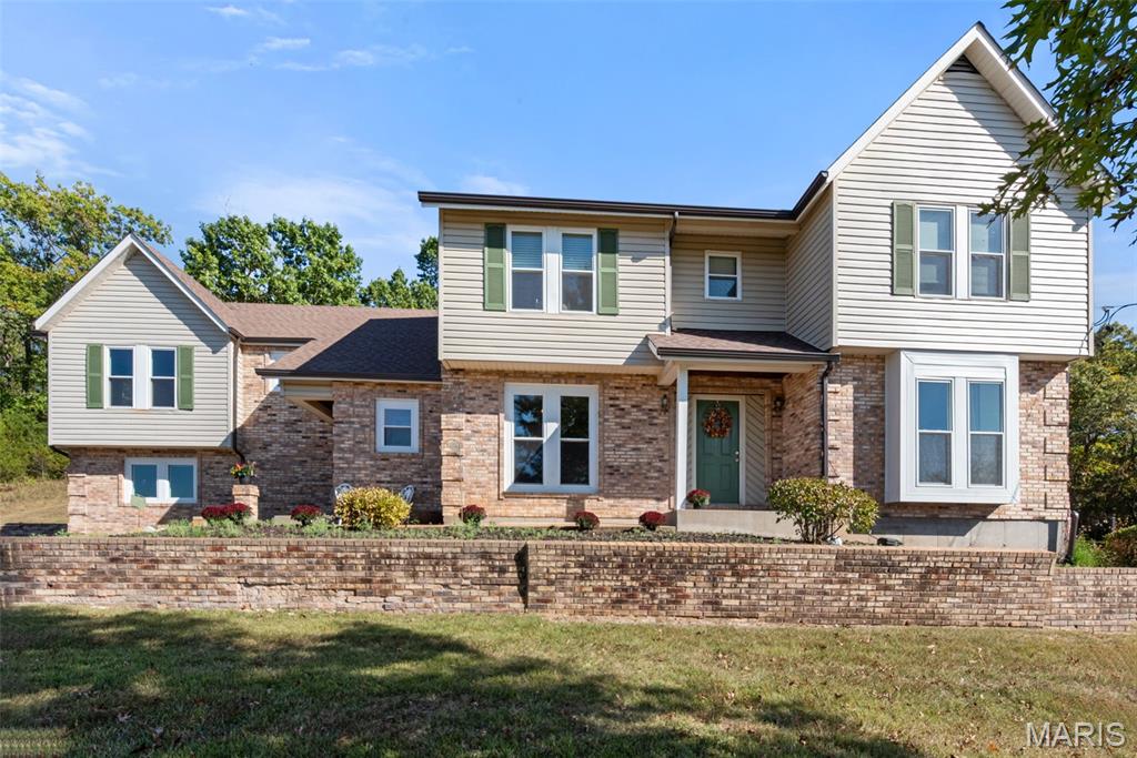 1102 Lakeview Drive