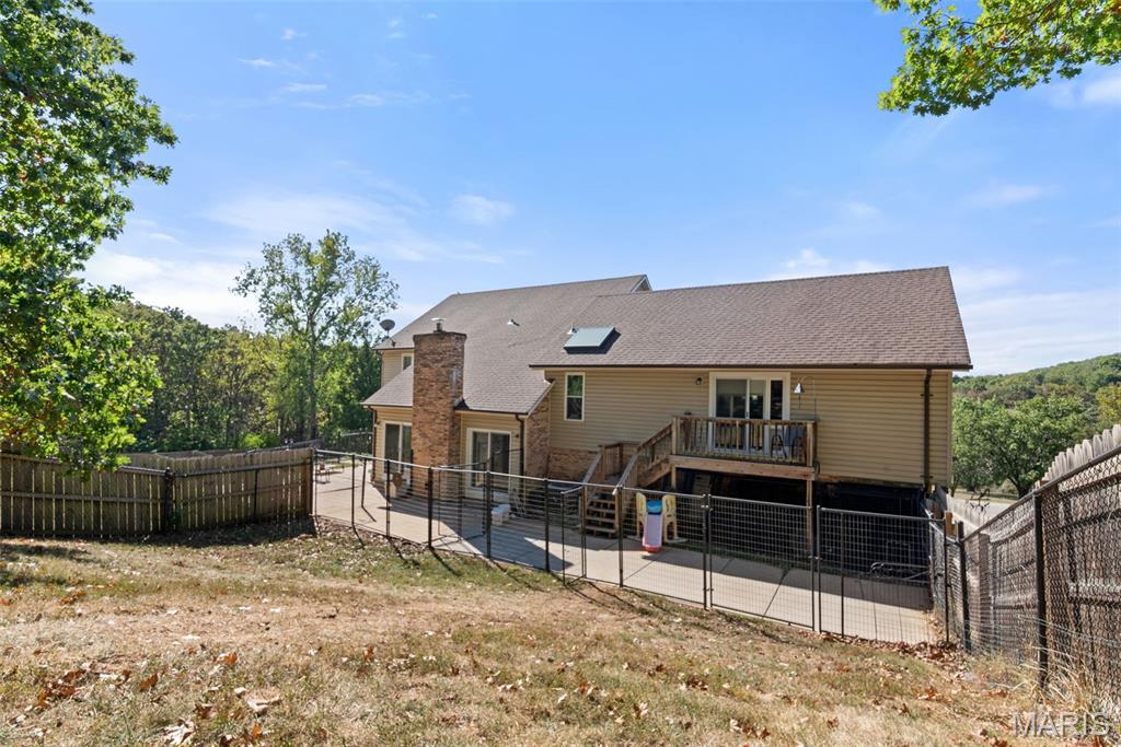 1102 Lakeview Drive