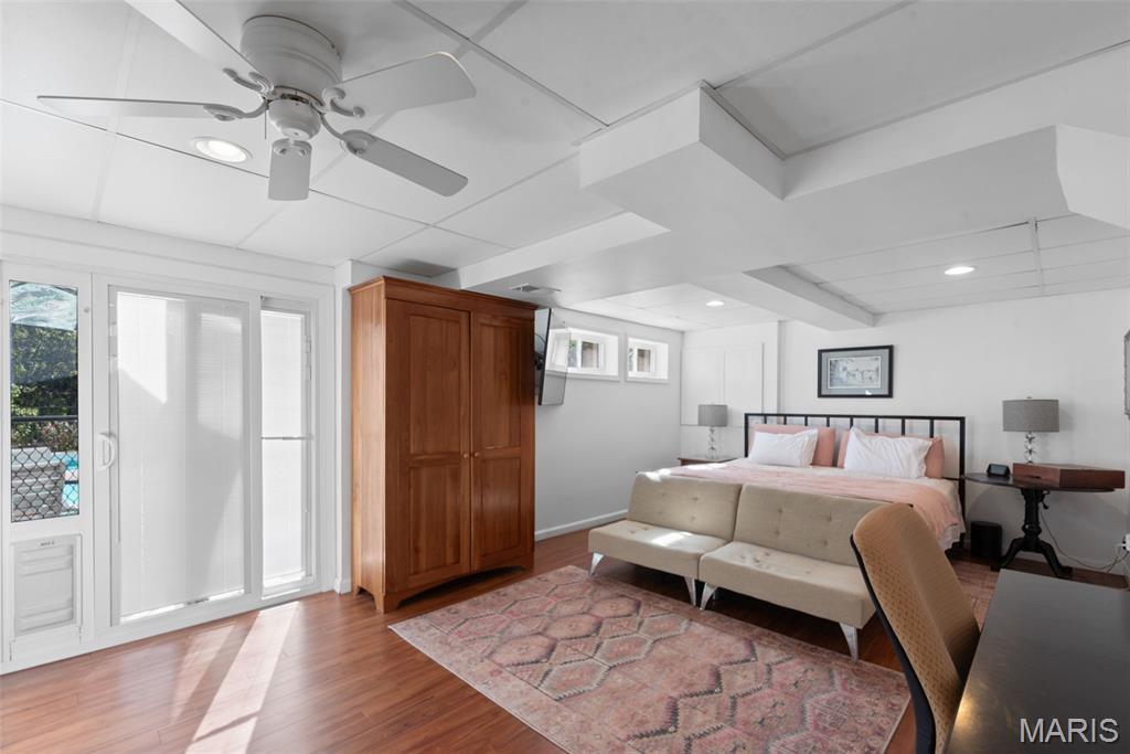 1102 Lakeview Drive