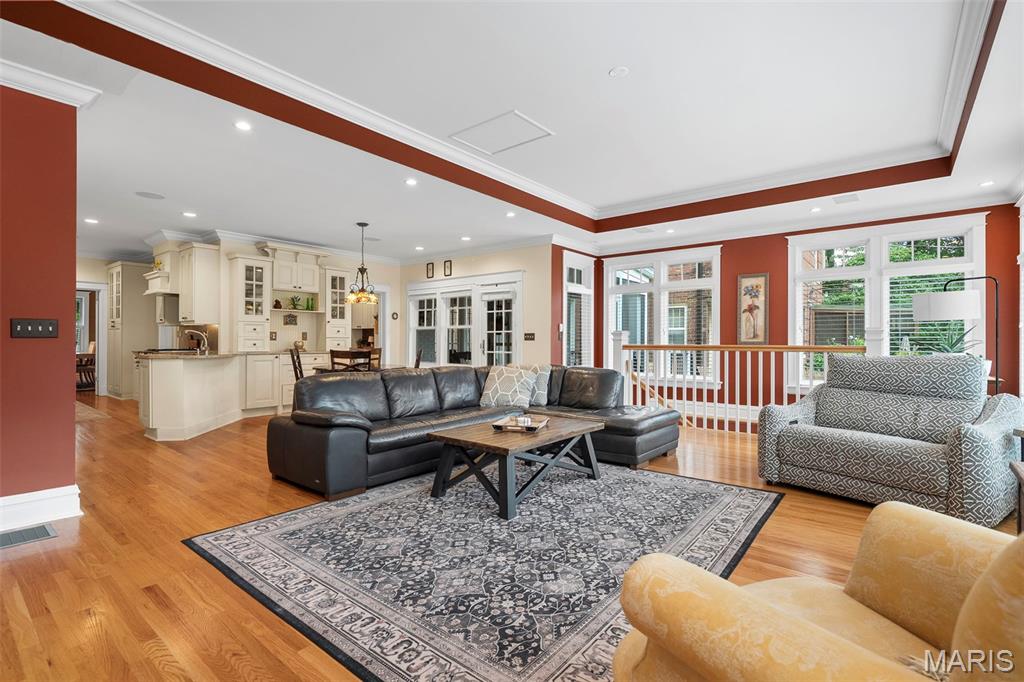 6912 Washington Avenue