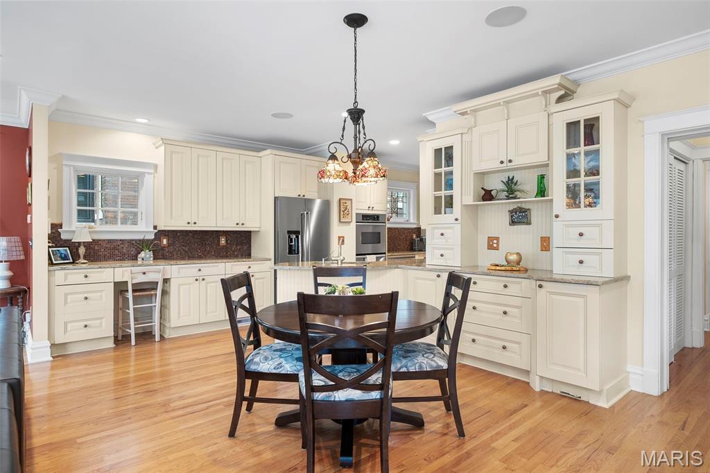 6912 Washington Avenue