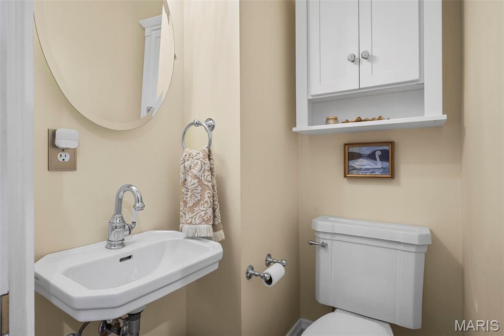 6912 Washington Avenue