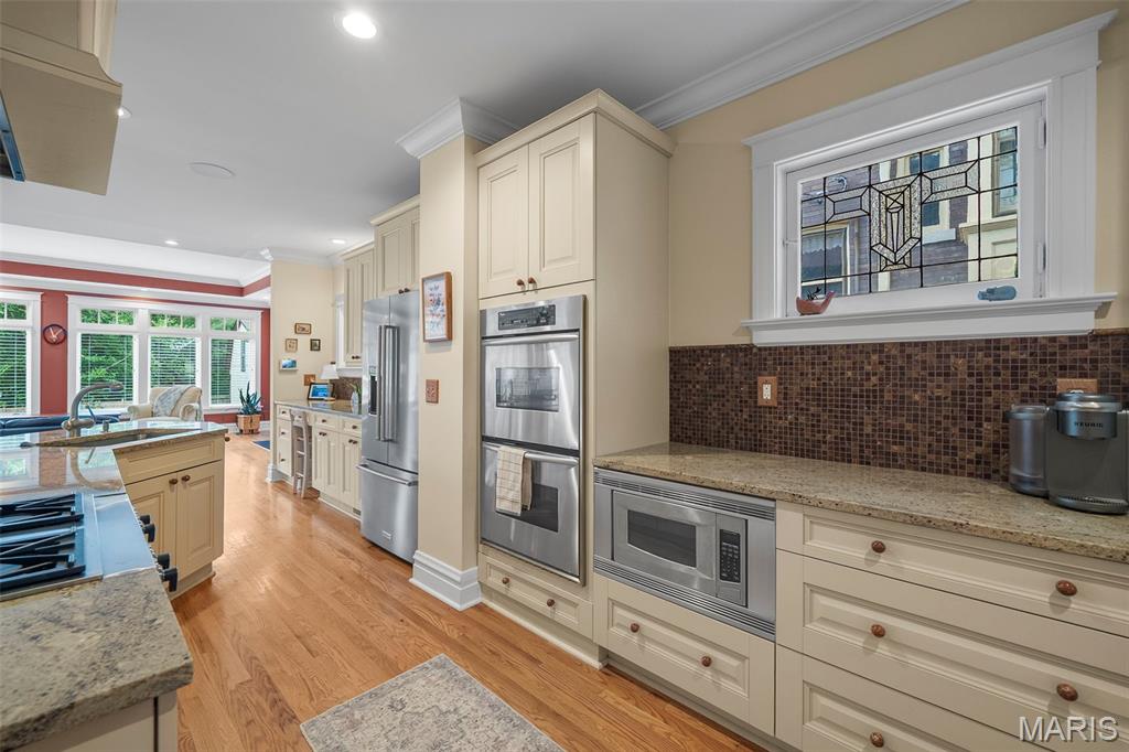 6912 Washington Avenue