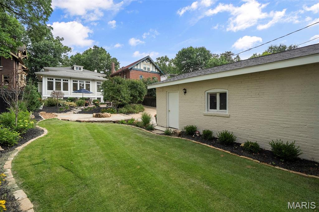 6912 Washington Avenue