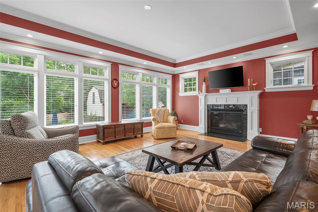 6912 Washington Avenue