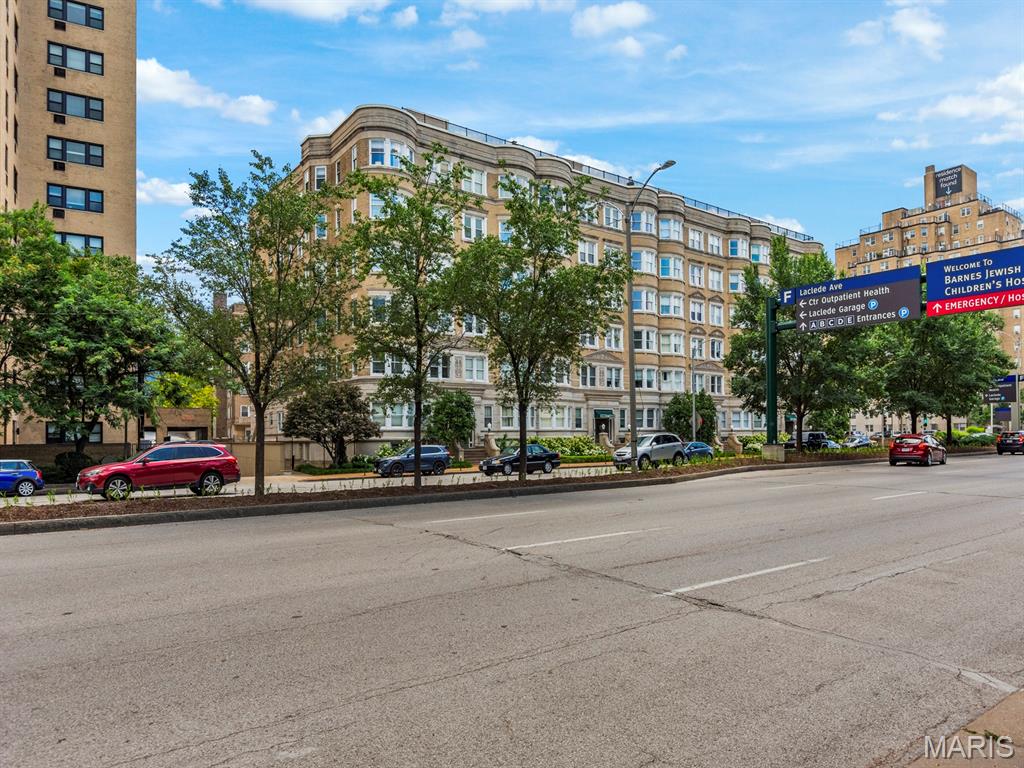 10 N Kingshighway Boulevard Unit: 4C