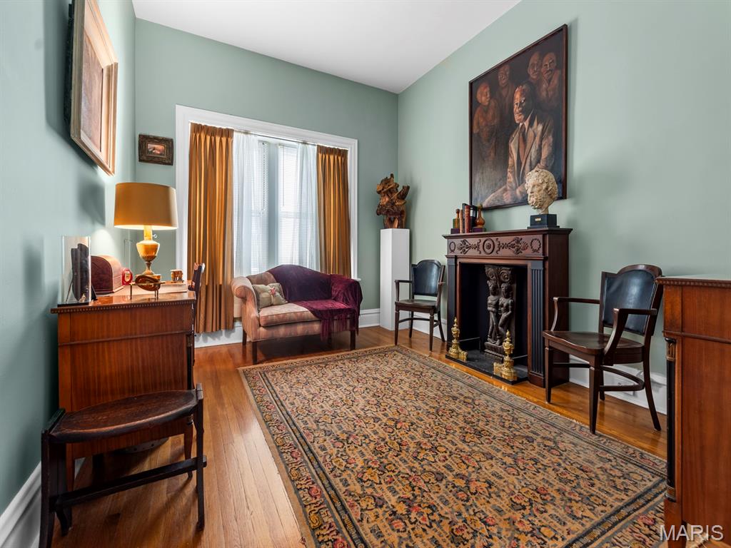 10 N Kingshighway Boulevard Unit: 4C