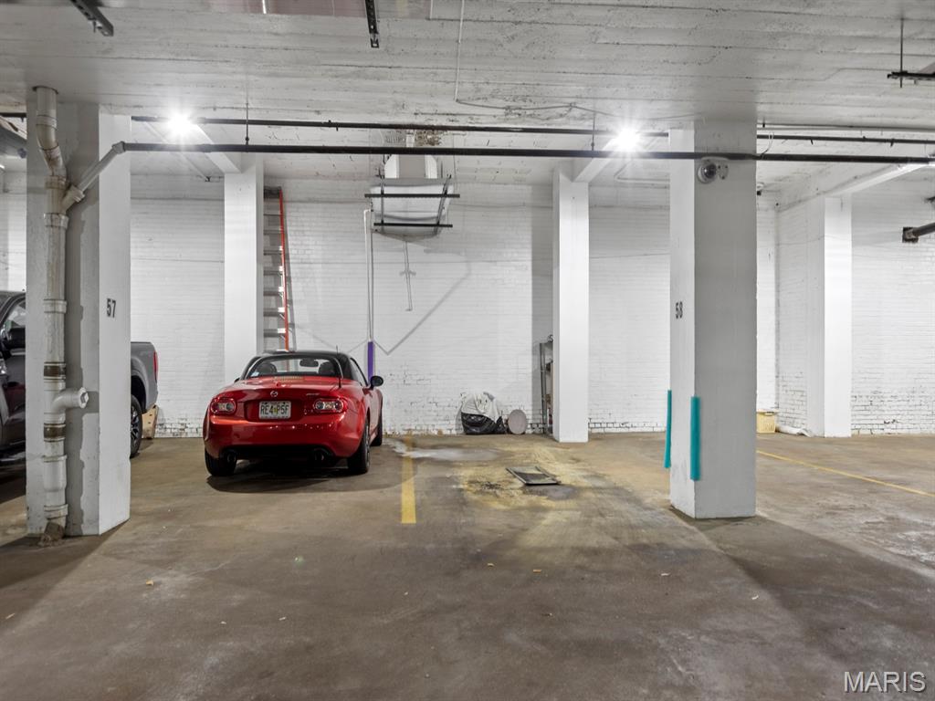 10 N Kingshighway Boulevard Unit: 4C