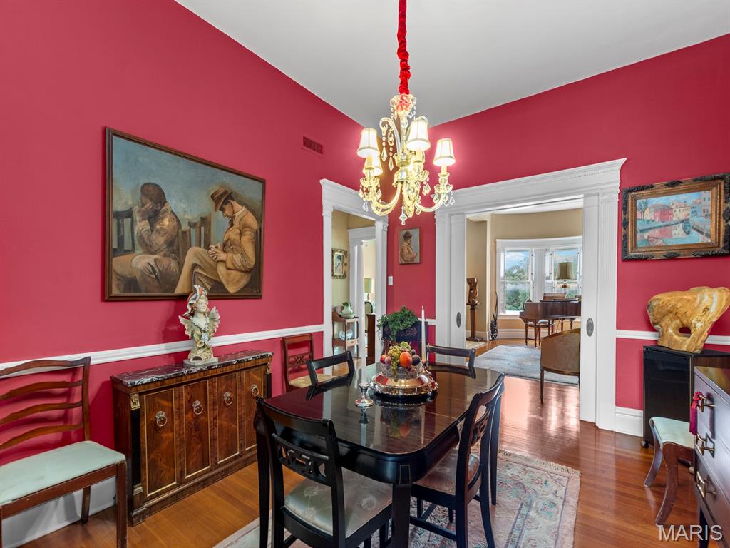 10 N Kingshighway Boulevard Unit: 4C