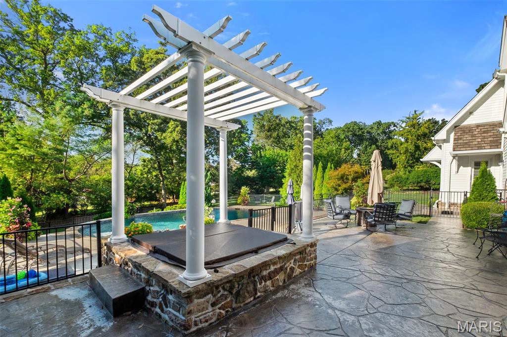 9834 Old Warson Road