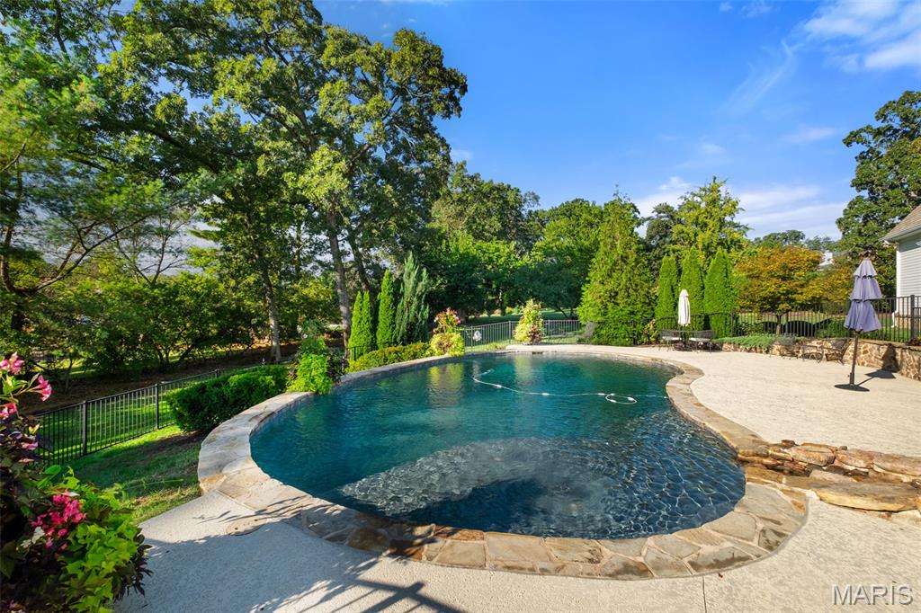 9834 Old Warson Road