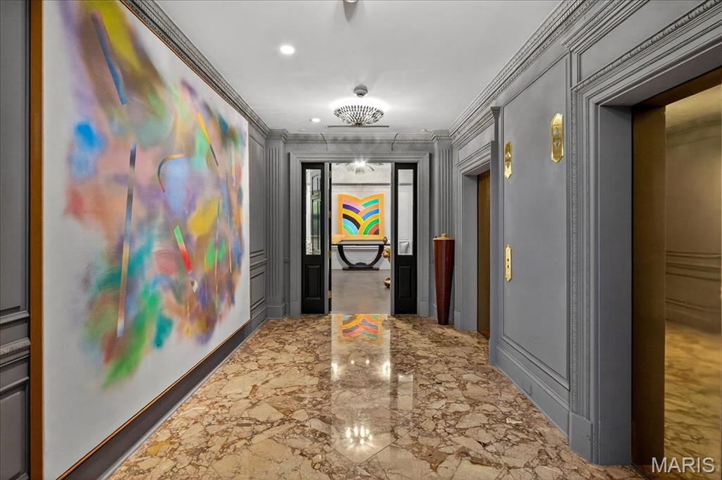 150 Carondelet Plaza Unit: 2801