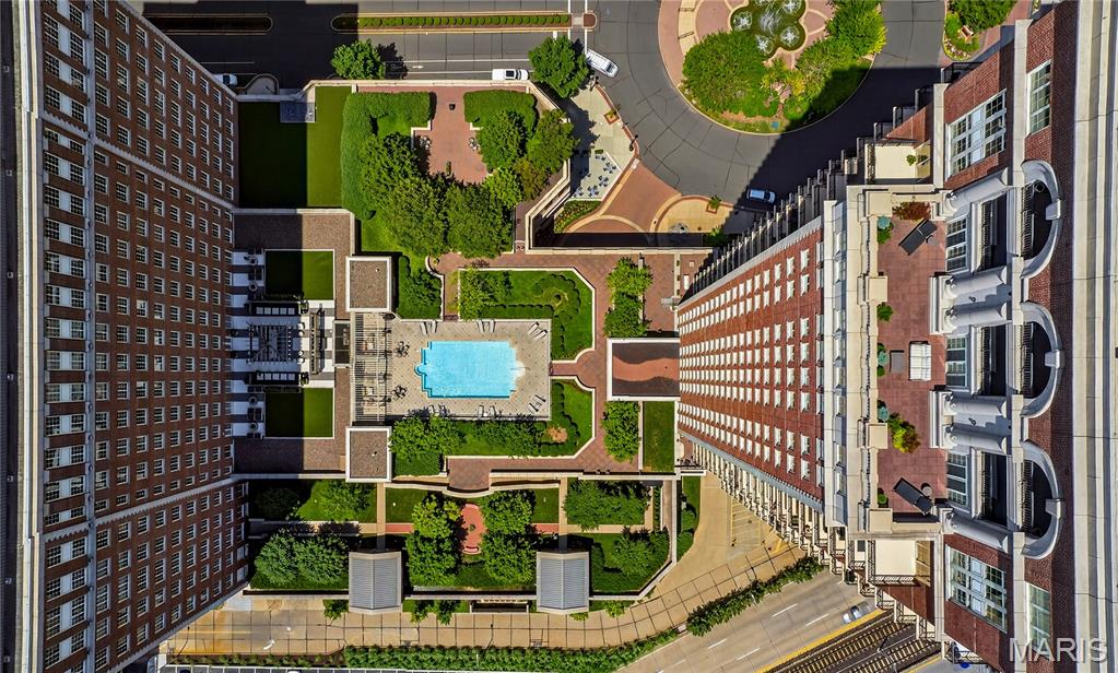 150 Carondelet Plaza Unit: 2801