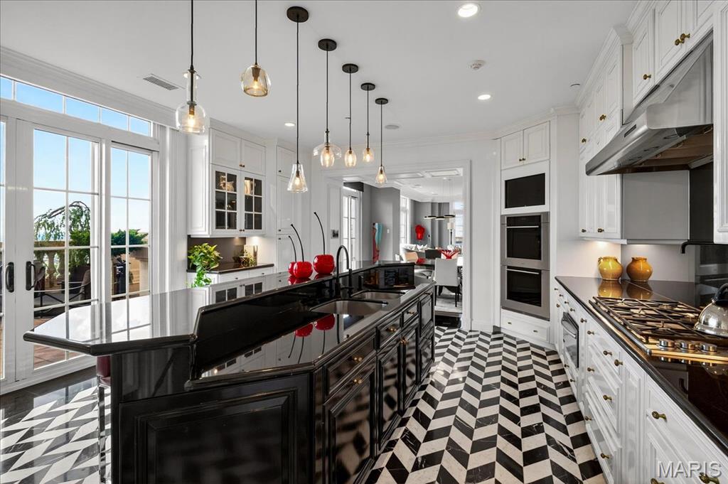 150 Carondelet Plaza Unit: 2801