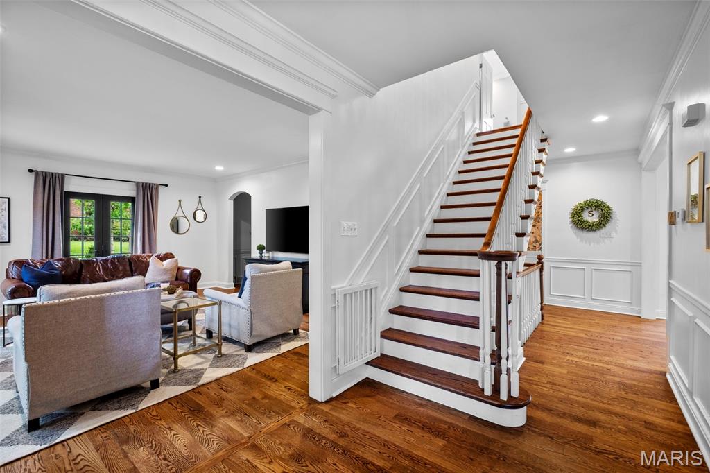 7400 Buckingham Drive