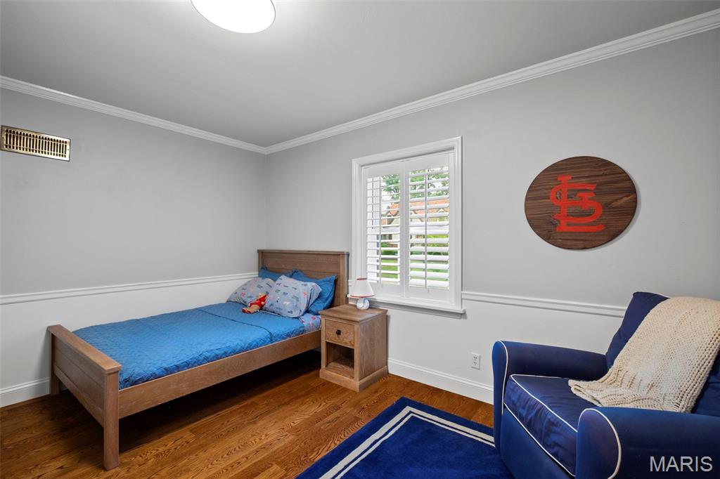 7400 Buckingham Drive