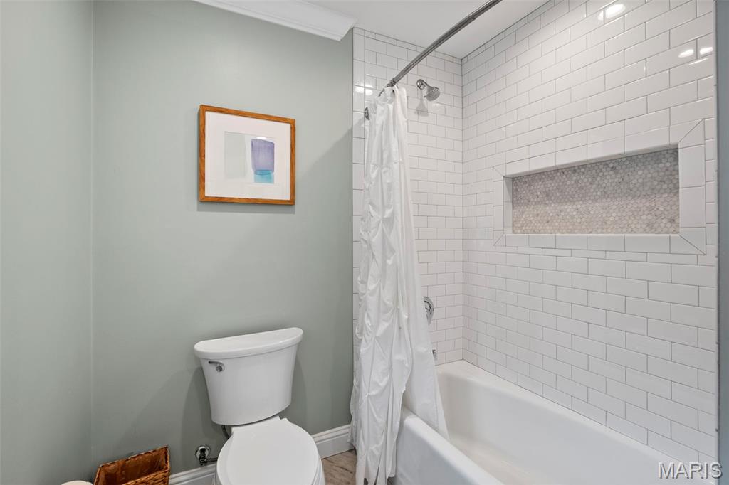 7400 Buckingham Drive