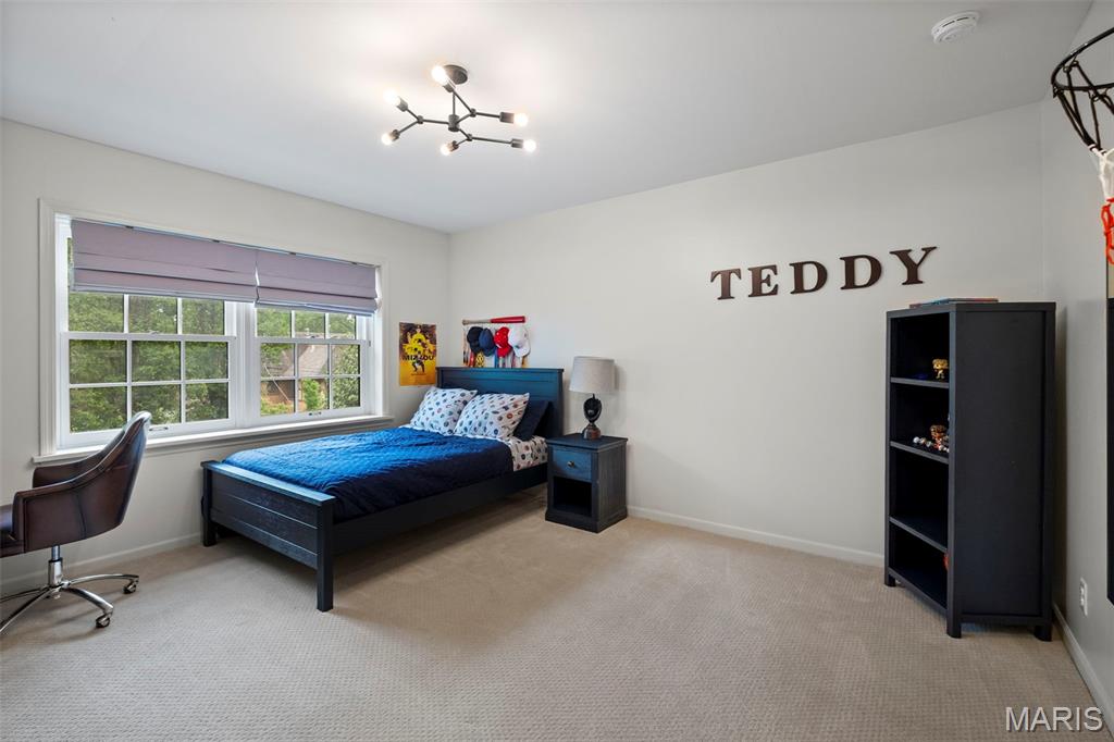 7400 Buckingham Drive